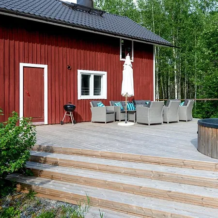 Bjoerkbo, Old Farm With Modern Conveniences